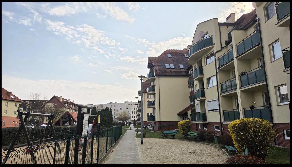 Pilnie sprzedam mieszkanie dla firmy we Wrocławiu.
