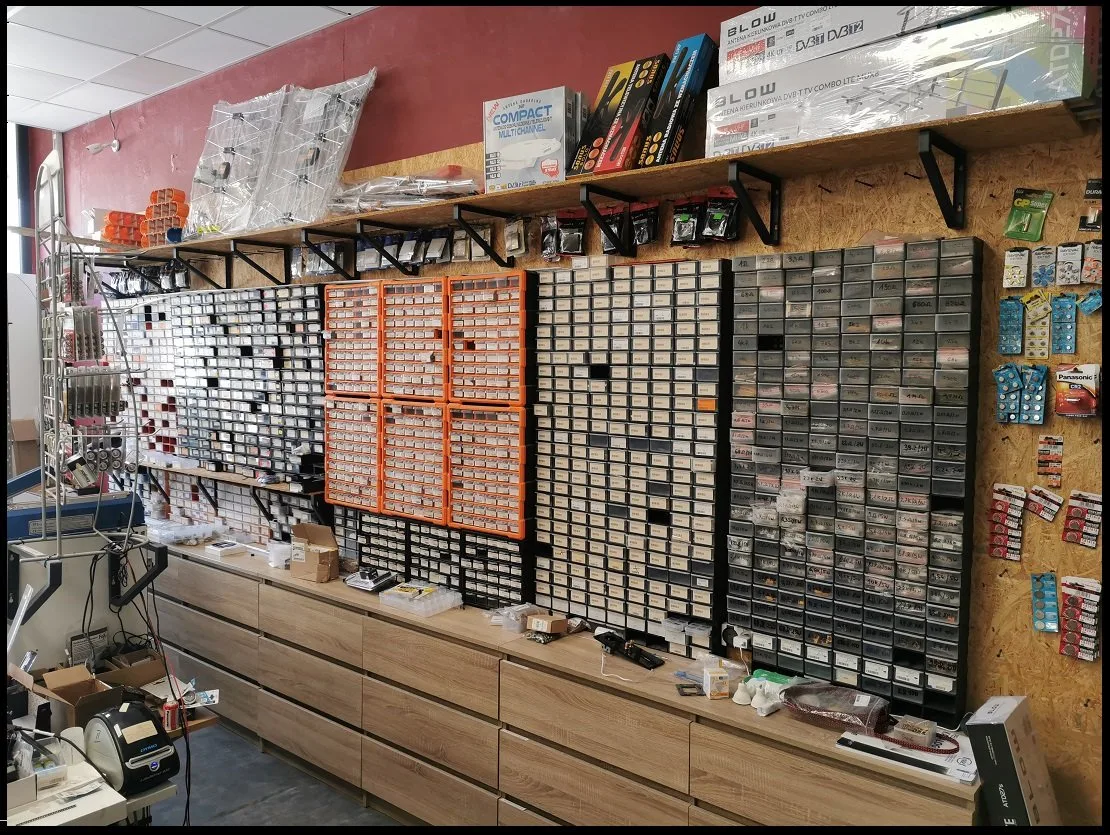Lokal komercyjny w centrum Wrocławia 1km od Rynku.