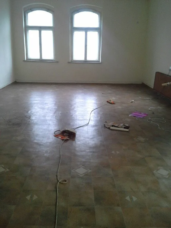 SPRZEDAM BUDYNEK /KAMIENICĘ Powierzchnia ok 2000 m2 750 000zł