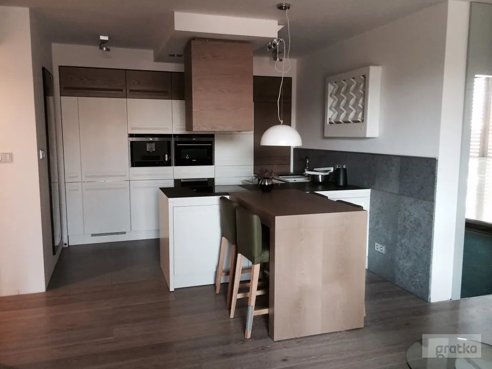 Wrocław- Stare Miasto- Apartament z tarasem do wynajęcia- Widok na Odrę!